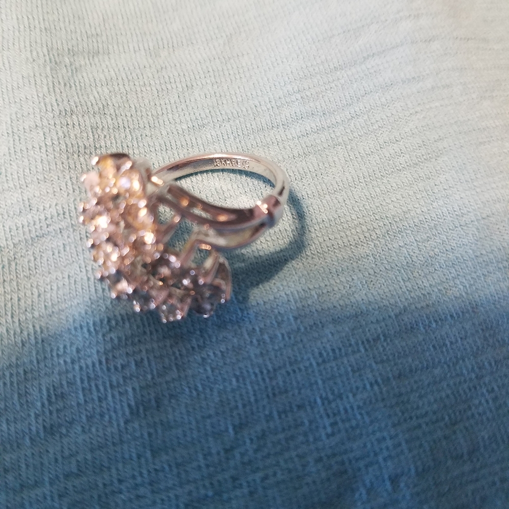 Beautiful Ring - image 2